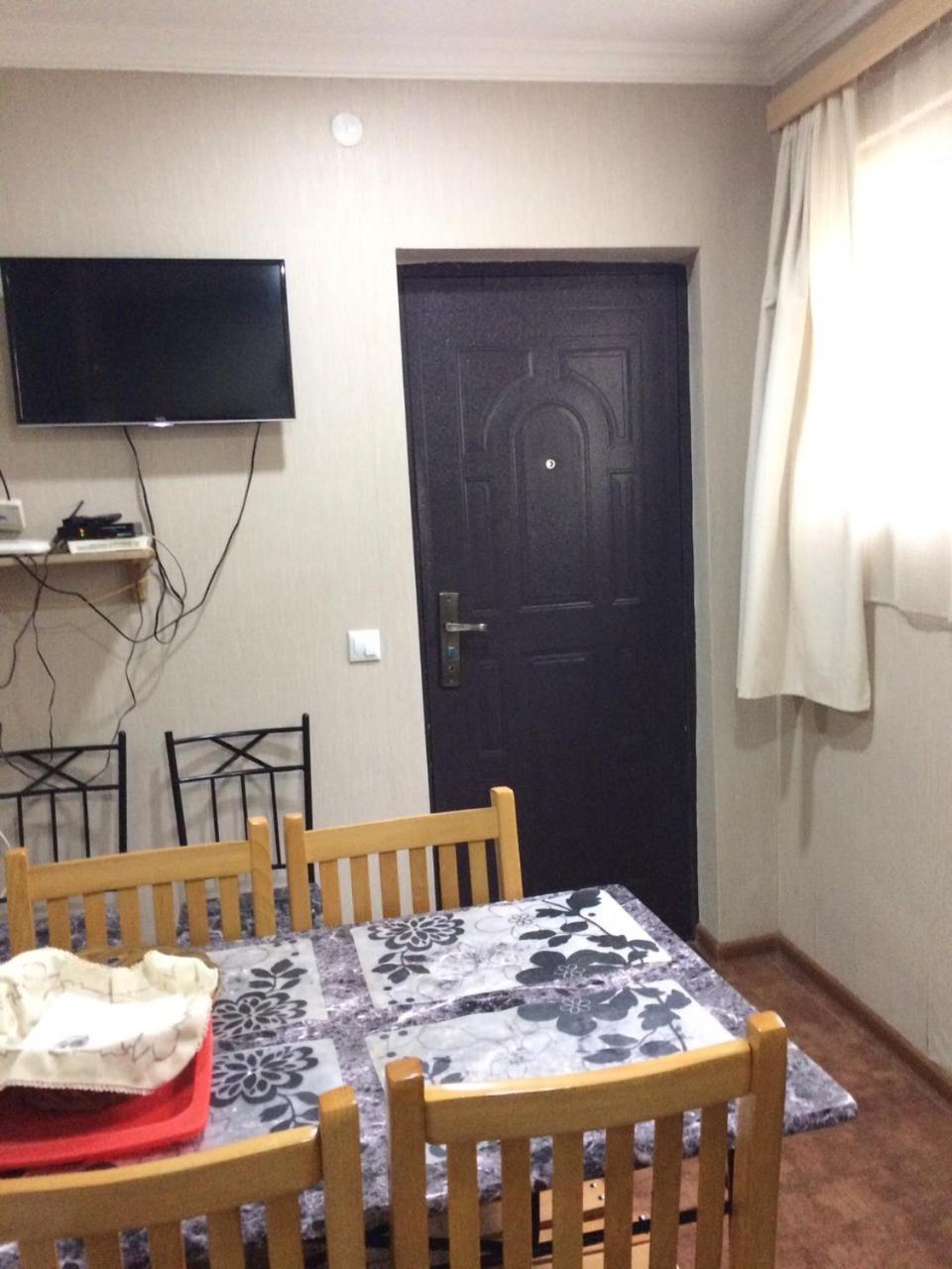 Apartments Se7En Tbiliszi Kültér fotó
